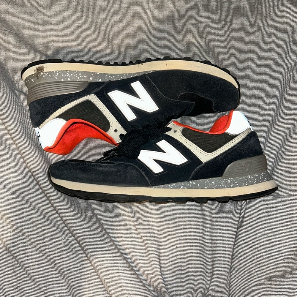 New Balance Tennis Shoes